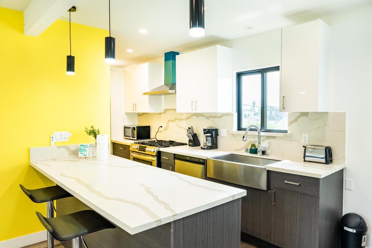One Bedroom Modern Near Famous Venice Beach Apartment