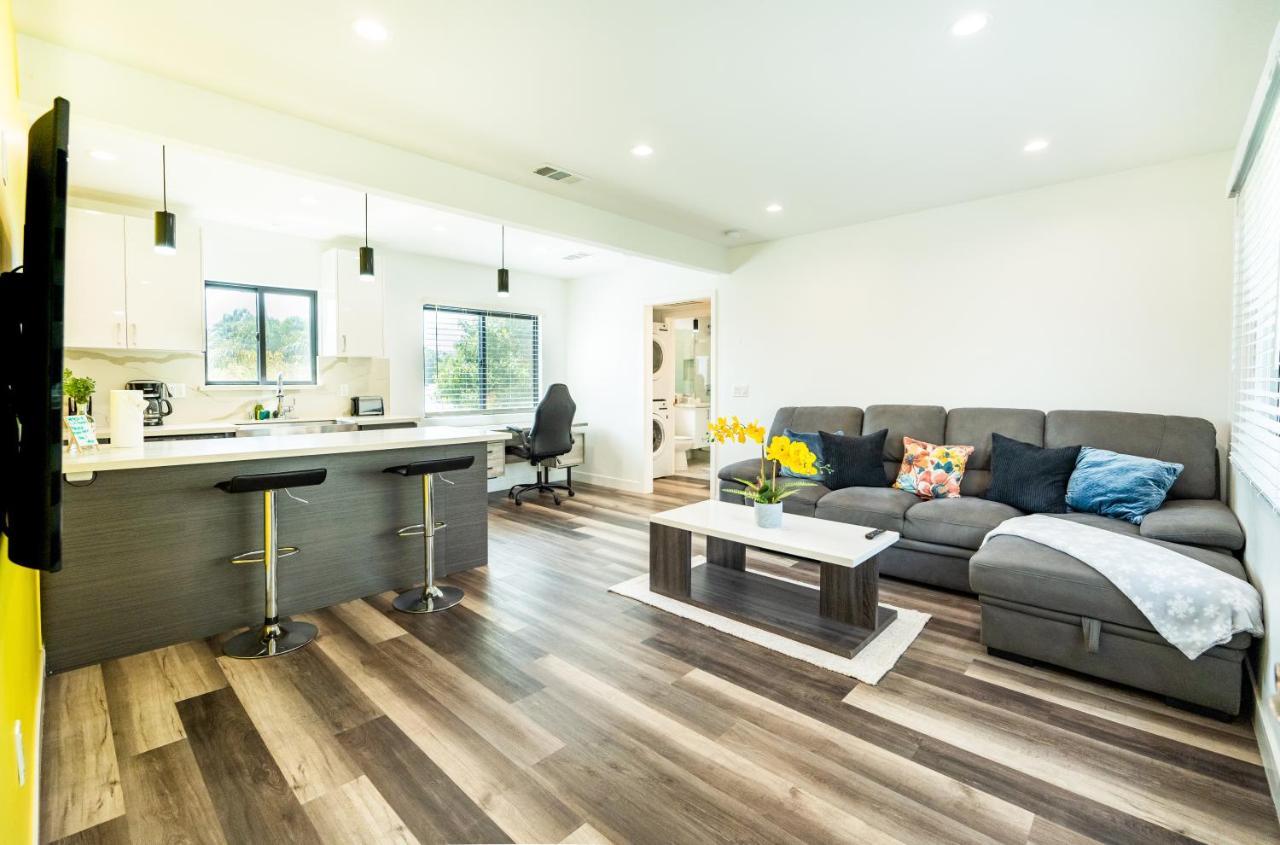 One Bedroom Modern Near Famous Venice Beach Los Angeles