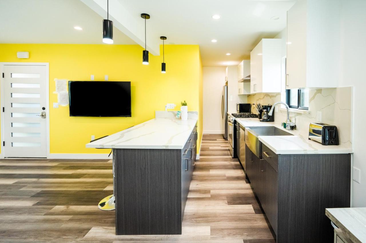 Apartment One Bedroom Modern Near Famous Venice Beach Los Angeles